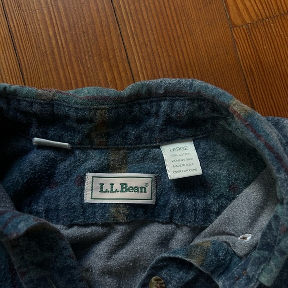 L.L. Bean Green Plaid Button-Up Shirt - Picture 2 of 4